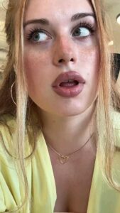 video tante turki unboxing barang antimainstream viral