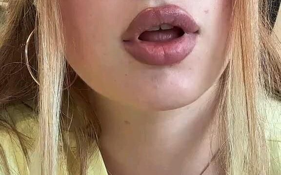 video tante turki unboxing barang antimainstream viral